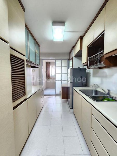 4 Room (4I) HDB for Rent in  161 Mei Ling Street - Image 9